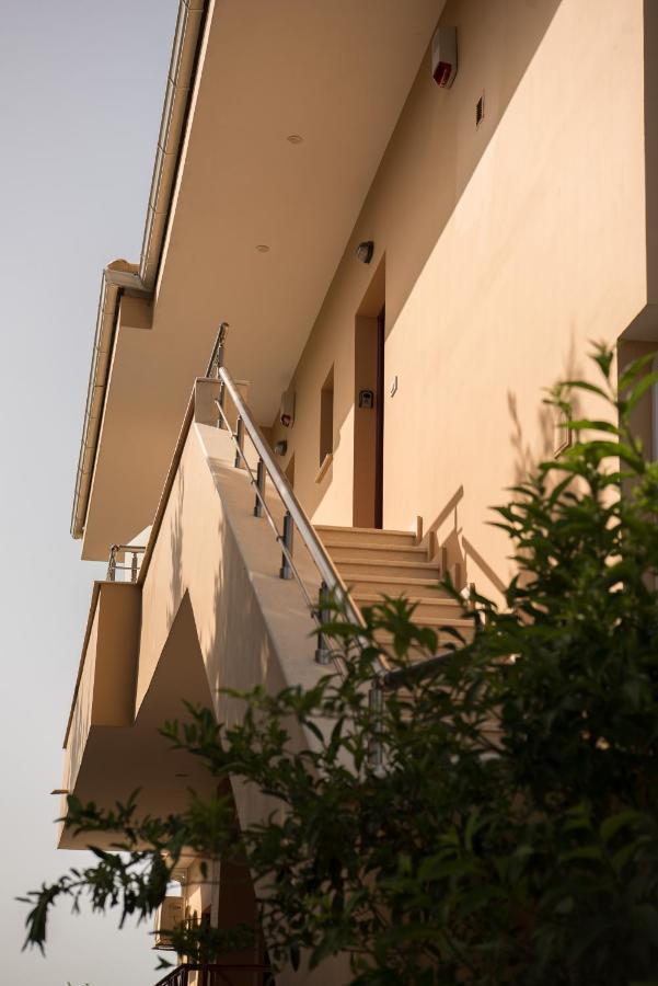 Akrotiri Sea View Suites Eksteriør bilde