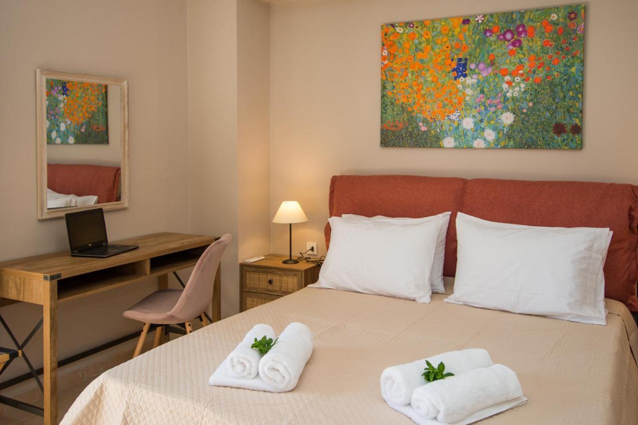 Akrotiri Sea View Suites Eksteriør bilde
